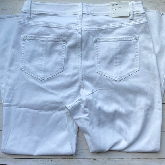 J. Jill Kick Flare Raw Hem Cropped Jeans - Picture 3 of 10